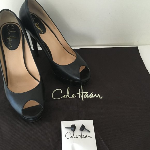 Cole Haan Women's Open Toed Nike Air Pump. Black. Size 5.5 - Picture 3 of 4